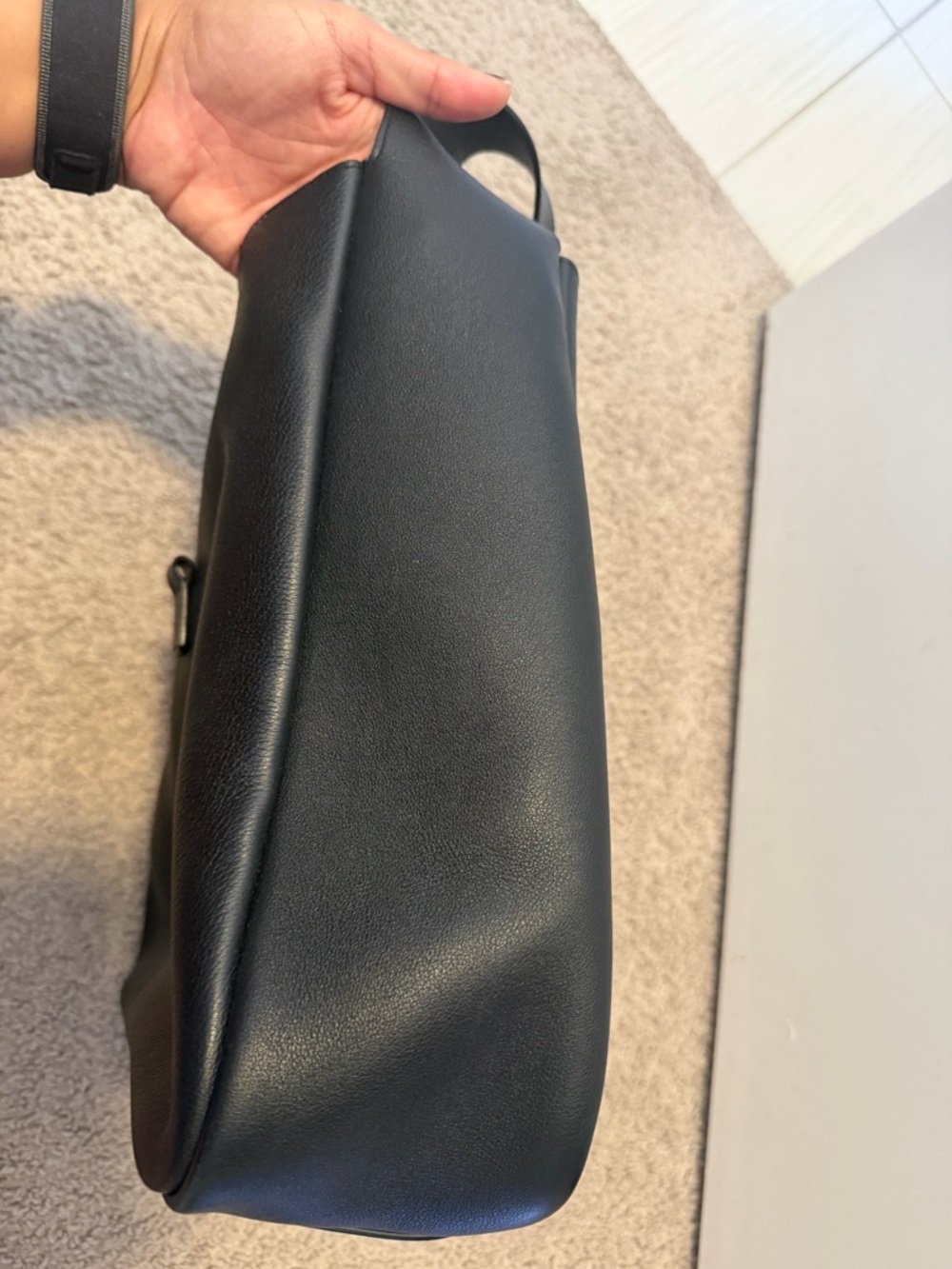 Saint Laurent Le 5 à 7 Large Hobo Bag – Black with Gold Hardware - Picture 11 of 16